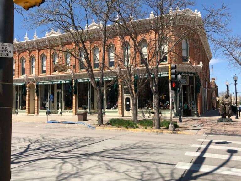 what is there to do in downtown rapid city? prairie edge is a fantastic place to go.